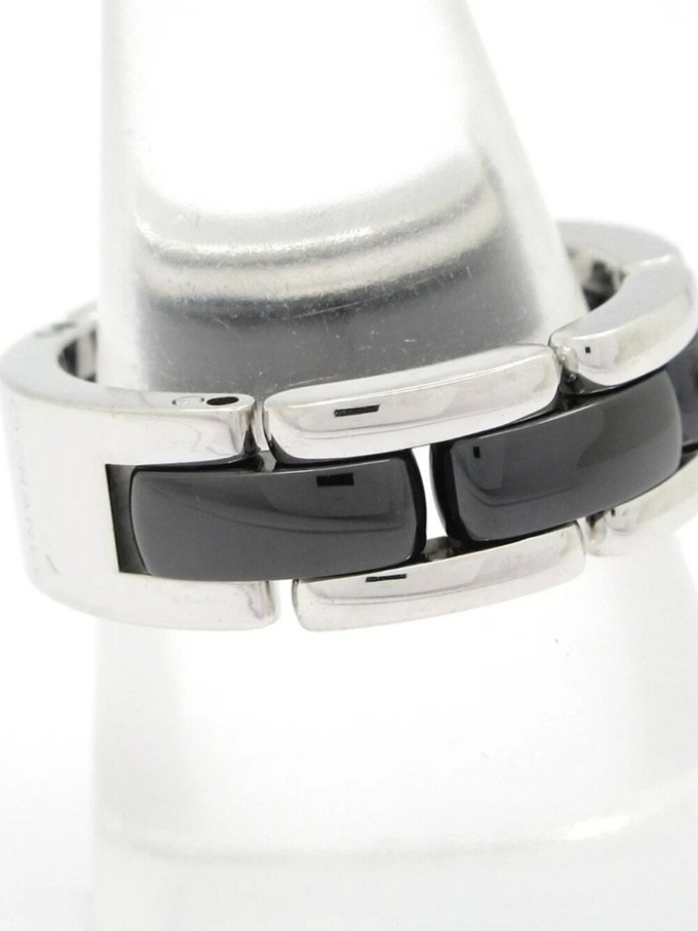 CHANEL Ultra Ring - 18K White Gold Black Ceramic Ring - Picture 2 of 7